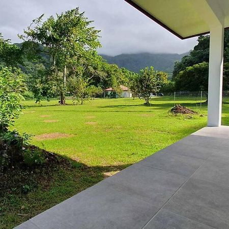 Le Fare Ape Tarua Villa Taputapuapea Exterior photo